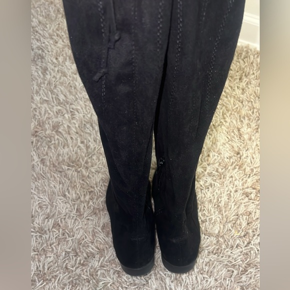 Unisa Uncareana Over-the-Knee Boots Black Faux Suede Low Block Heel Size 9M - Picture 3 of 7